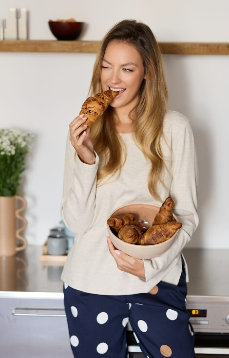 Oceane PW85 Mefemi – piżama damska wiskozowa w grochy z kokardkami