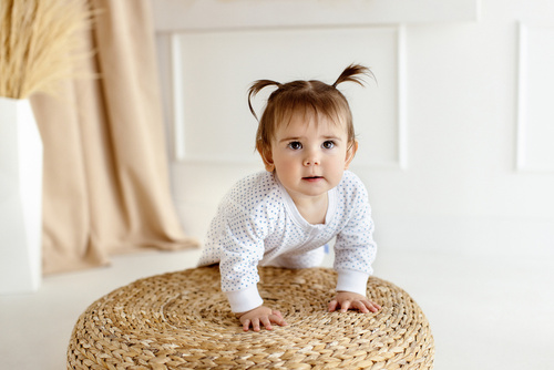 Pajac niemowlęcy welurowy "Blue Stars" Makoma niebieski 