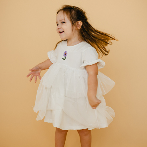 Sukienka z krótkim rękawem tiulowa Meadow Eevi - ecru