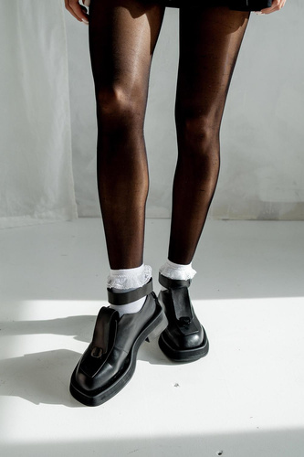 0897 Skarpety damskie z koronką Milena - biały 2