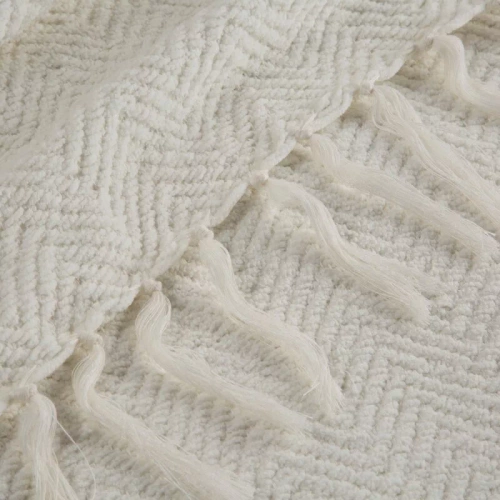 Koc narzuta z frędzlami Milo Eurofirany biały