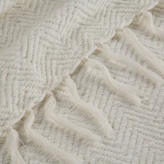 Koc narzuta z frędzlami Milo Eurofirany biały