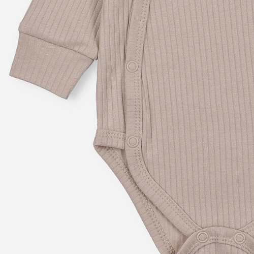 Body rozpinane z dzianiny prążkowej Lagarto Verde - beżowy