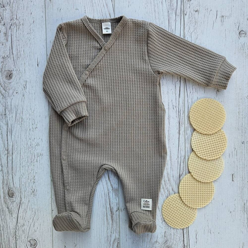 Pajacyk niemowlęcy "Natural Waffel" Makoma 