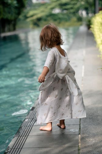 Muślinowe ponczo kąpielowe z kapturem dla dzieci Honey Bunny | 100% bawełna, szybkoschnące