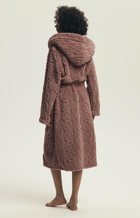 Szlafrok damski Darlena Henderson 43592 – długi, z kapturem, miękki, wzorzysty