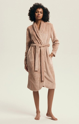 Szlafrok Henderson Dextra 43595 peach – aksamitny w dotyku, za kolano