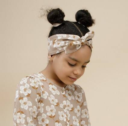 Opaska dziewczęca Tres Bien Pinokio - beżowy kwiaty