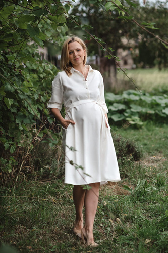 Sukienka ciążowa i do karmienia Szmizjerka Milk&Love - śmietankowa