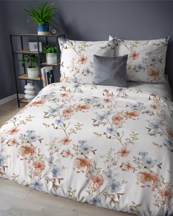 5635 A Detexpol Pastel Flowers biała w kwiaty morelowe i niebieskie pościel flanelowa bawełniana, miękka i przytulna