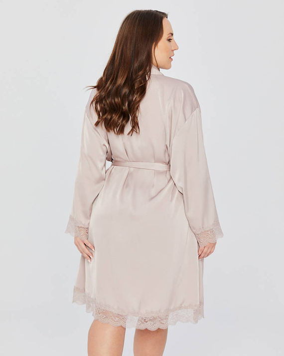 Szlafrok satynowy z koronką plus size Mona beige