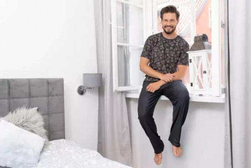 Piżama Męska z krótkim rękawem i spodenkami Pinus Italian Fashion - druk/grafit 