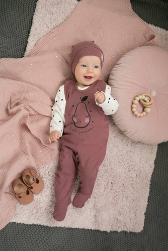 Czapka z naszywkąTres Bien Pinokio - róż ciemny 