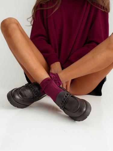 0897 Skarpety damskie z koronką Milena - bordowy