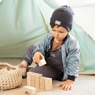 Kurtka bomberka na zamek Lazy Days Ewa Klucze - niebieski