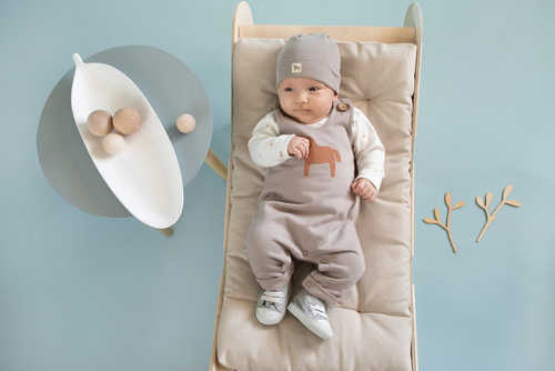 Ogrodniczki niemowlęce Wooden Pony Pinokio - beż 