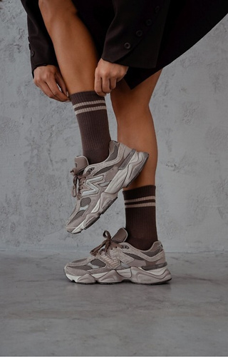 0200-184 Dwa Paski Skarpety damskie Milena brązowe  – bawełniane, prążek