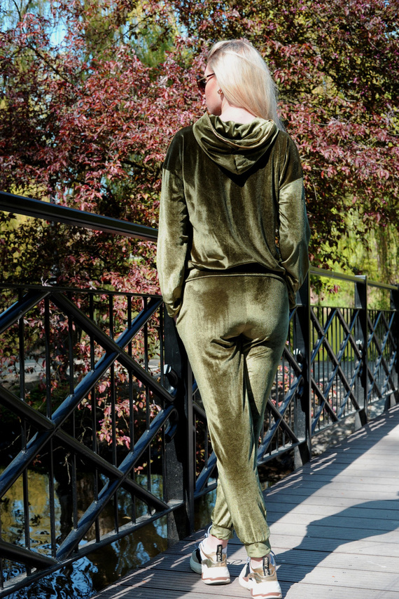 Komplet dresowy Dollien Khaki Merribel