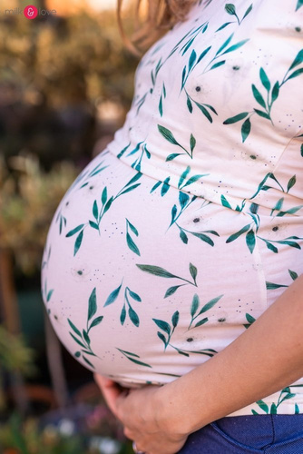 Milk Shirt bluzka do karmienia i ciążowa z krótkim rękawem  Milk&Love w listki