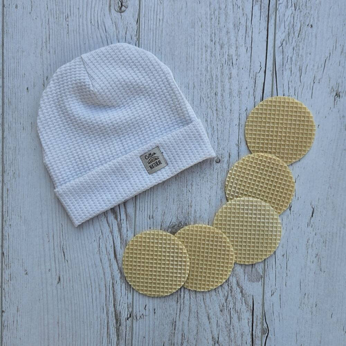 Czapeczka niemowlęca "Natural Waffel" Makoma white