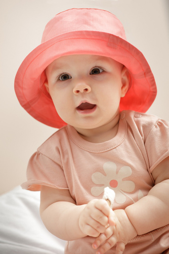 Kapelusz dziewczęcy Summer Garden Pinokio - czerwony