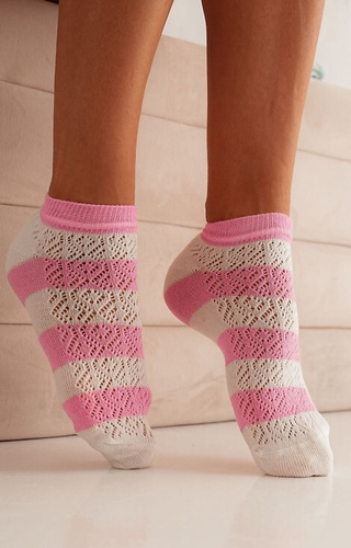 1504 Paski Stopki damskie ażurowe Milena biały-różowy