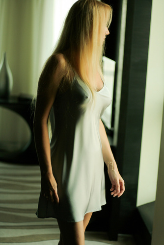 Ibiza Kalimo – satynowa halka na cienkich ramiączkach, silver