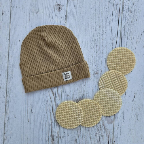 Czapeczka niemowlęca "Natural Waffel" Makoma camel