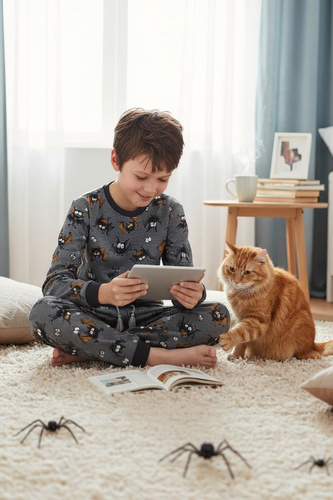 Cornette Bat 2 – piżama chłopięca bawełniana 264/182, 263/182 z nadrukiem nietoperzy | Styl i wygoda