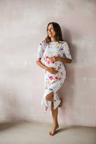 Two Ways LONG Sukienka do karmienia ciążowa krótki rękaw Milk&Love biała w kolorowe kwiaty