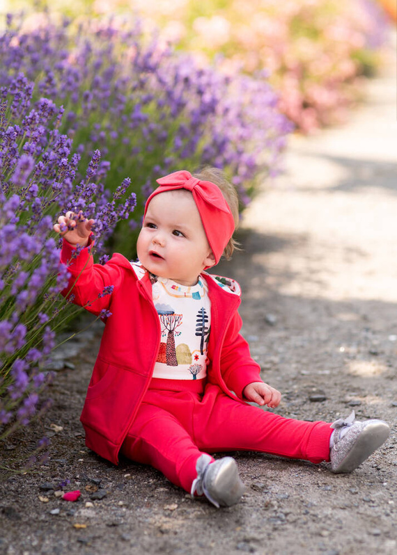 Bluza dresowa z kapturem z bawełny organicznej Kolorowy Las Nini malinowy