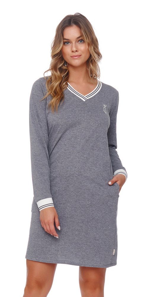 Doctor Nap 4534 – Koszula nocna 100% bawełna | Długi rękaw, kieszenie