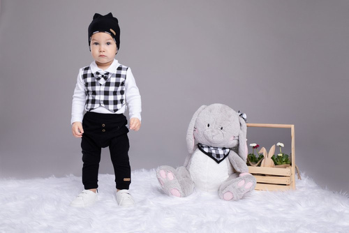 Komplet czapka, apaszka, body i spodnie 163353 "Bunny Kratka" Nicol - czarny/biały