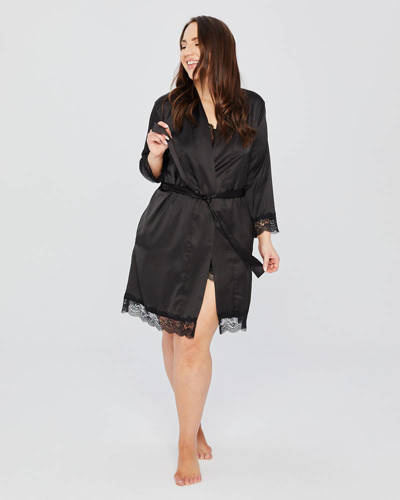 Szlafrok satynowy z koronką plus size Mona black