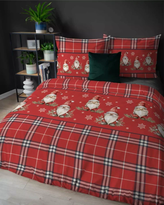 5622 A Magia Świąt Detexpol Pościel świąteczna flanelowa czerwona w kratę ze skrzatami i śnieżynkami – bawełna 100%, certyfikat OEKO-TEX®