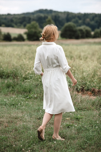 Sukienka ciążowa i do karmienia Szmizjerka Milk&Love - śmietankowa