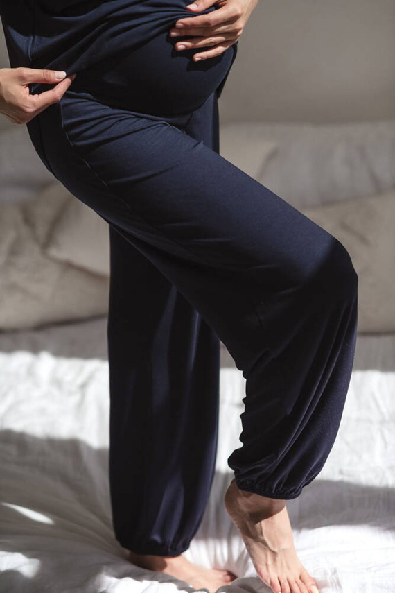 Bambusowe spodnie od piżamy ciążowej długie Moon Milk&Love granatowy