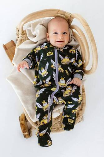 Pajacyk niemowlęcy dresowy "Taxi 2" Makoma zielony