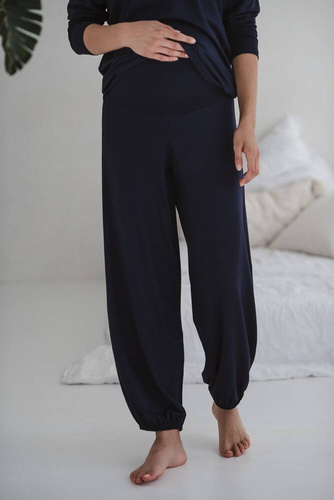 Bambusowe spodnie od piżamy ciążowej długie Moon Milk&Love granatowy