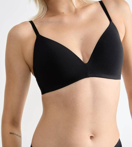 Biustonosz z wkładkami P GO Casual Sloggi - czarny