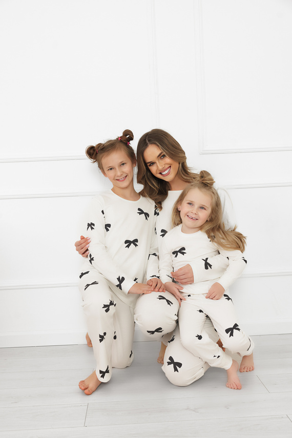 Dziewczęca piżama Figaro – bawełna, ecru, wzór kokardki Italian Fashion