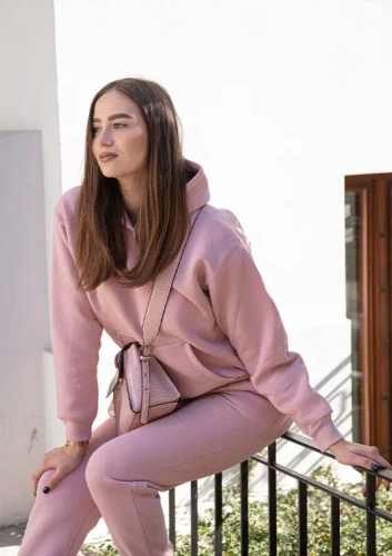 Komplet dresowy Randi Dkaren - pudrowy róż