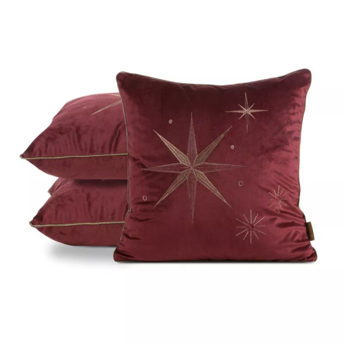 Eurofirany poszewka świąteczna CHP 259 – 45x45, bordowa z haftowaną gwiazdą, welwetowa