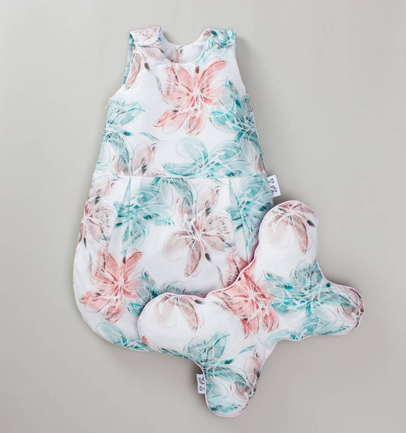 Śpiworek niemowlęcy z poduszką LUL-0038 Big Flowers Luli Lu