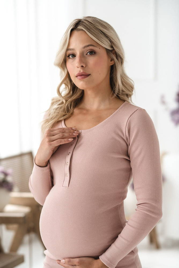 Sukienka ciążowa i do karmienia z dzianiny w prążek Tummy Milk&Love pudrowy róż