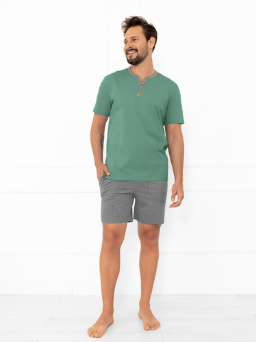 Piżama męska Juliusz Italian Fashion szałwiowa  – bawełniana, koszulka i krótkie spodenki