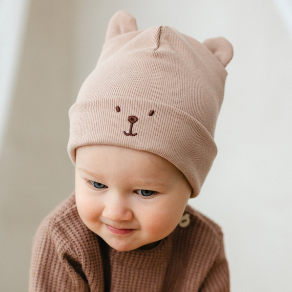 Beary Cool Eevi – Czapeczka niemowlęca beżowa, bawełna, z uszkami