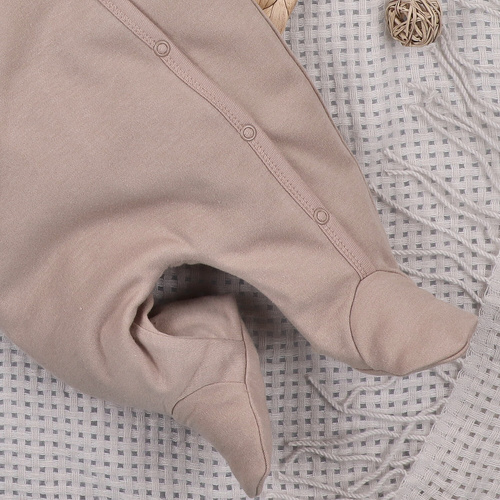 Nini Sky Journey – kombinezon z bawełny organicznej dla niemowląt