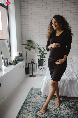 Bluzka do karmienia i ciążowa z dekoltem w serek Milk Shirt czarny