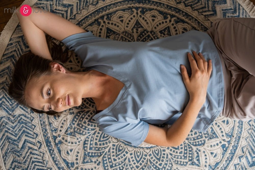 Bluzka ciążowa i do karmienia z krótkim rękawem Two Ways Milk&Love błękitny